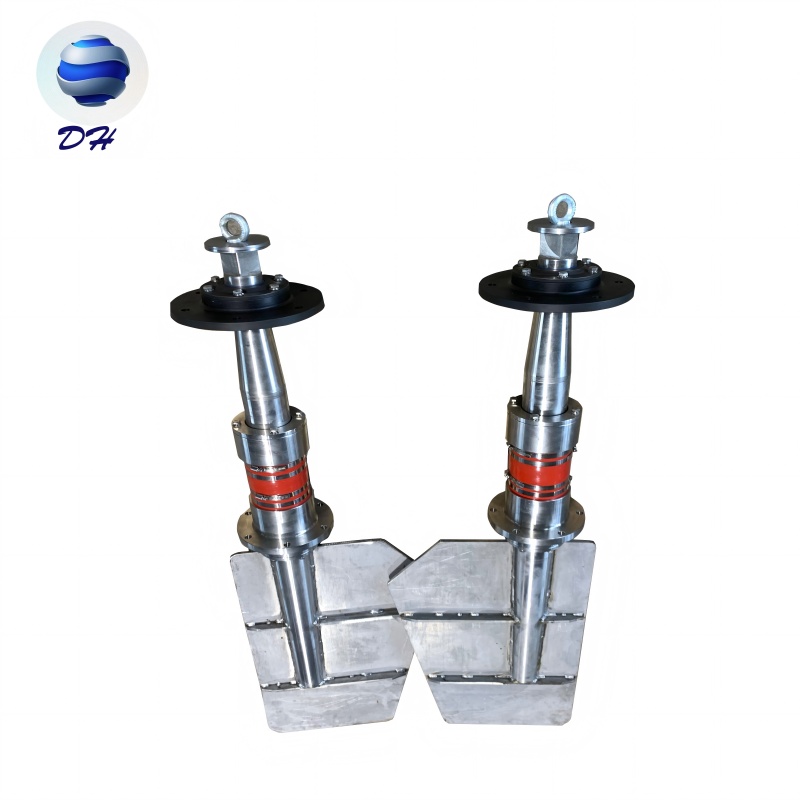 Рулевое устройство судна2